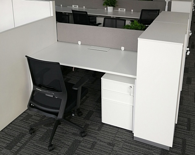 欧森雅时尚式办公桌组合乳白色更显活力