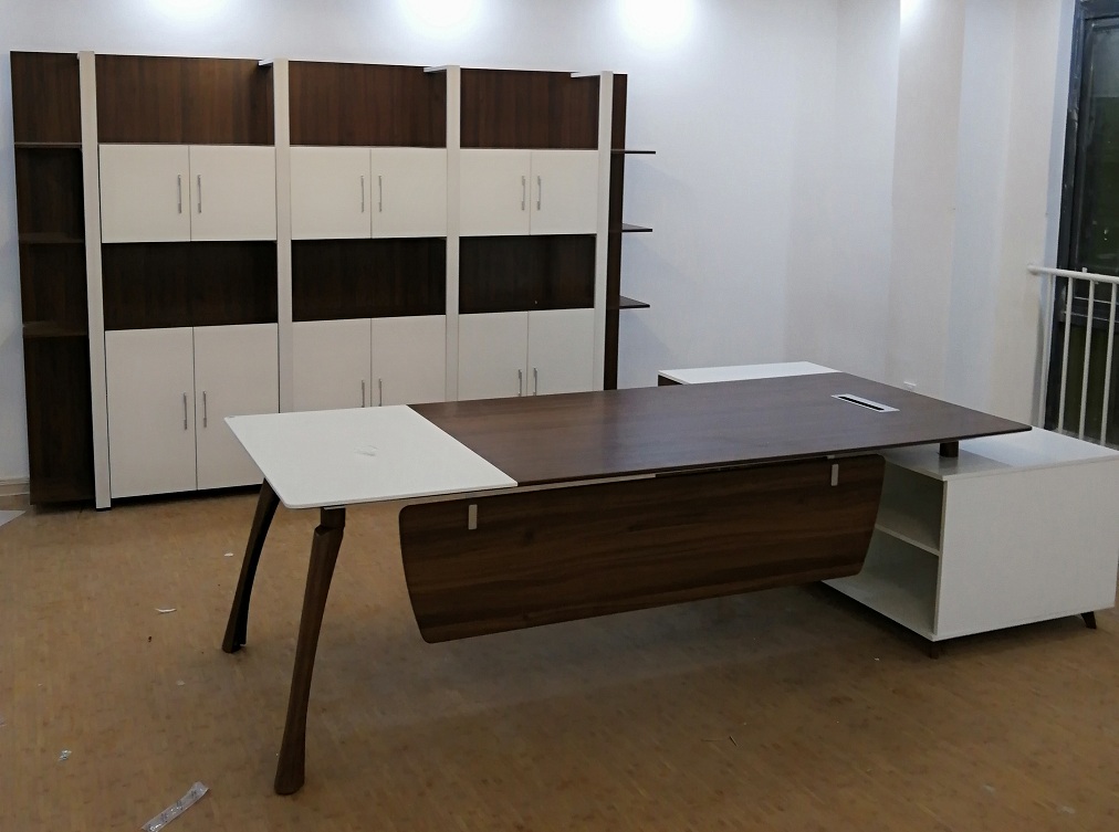 欧森雅黑胡桃板式办公大班台时尚简约